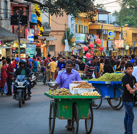 A-busy-evening-from-Food-street-Hubli