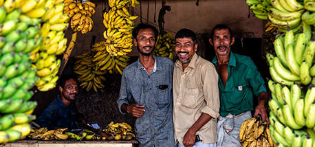 Men-selling-banana-in-a-street-market-in-the-city-of-Aluva-in-kochi