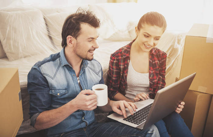 5 reasons to hire packers and movers from Glovve